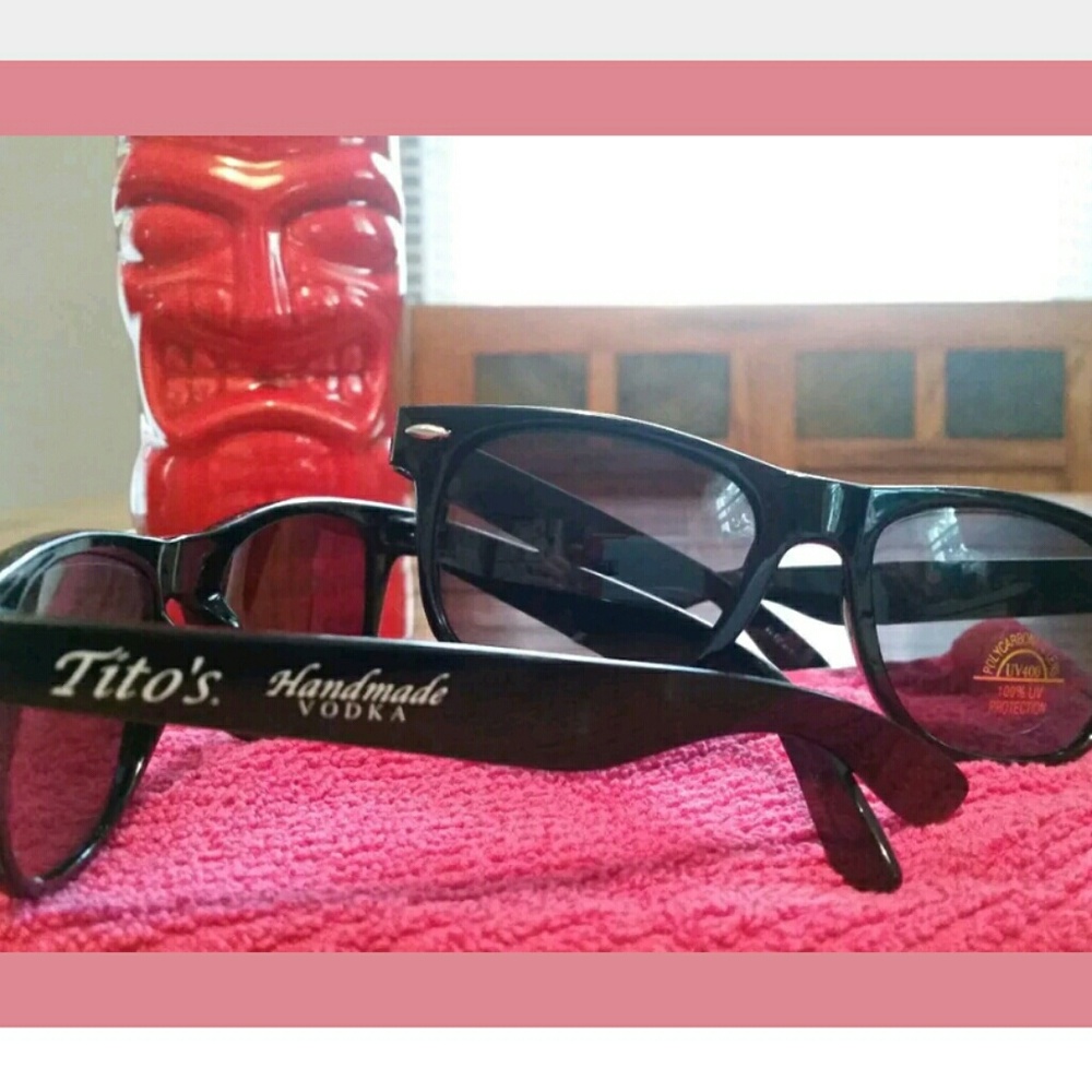NEW Tito's Vodka Sunglasses Black 🏖